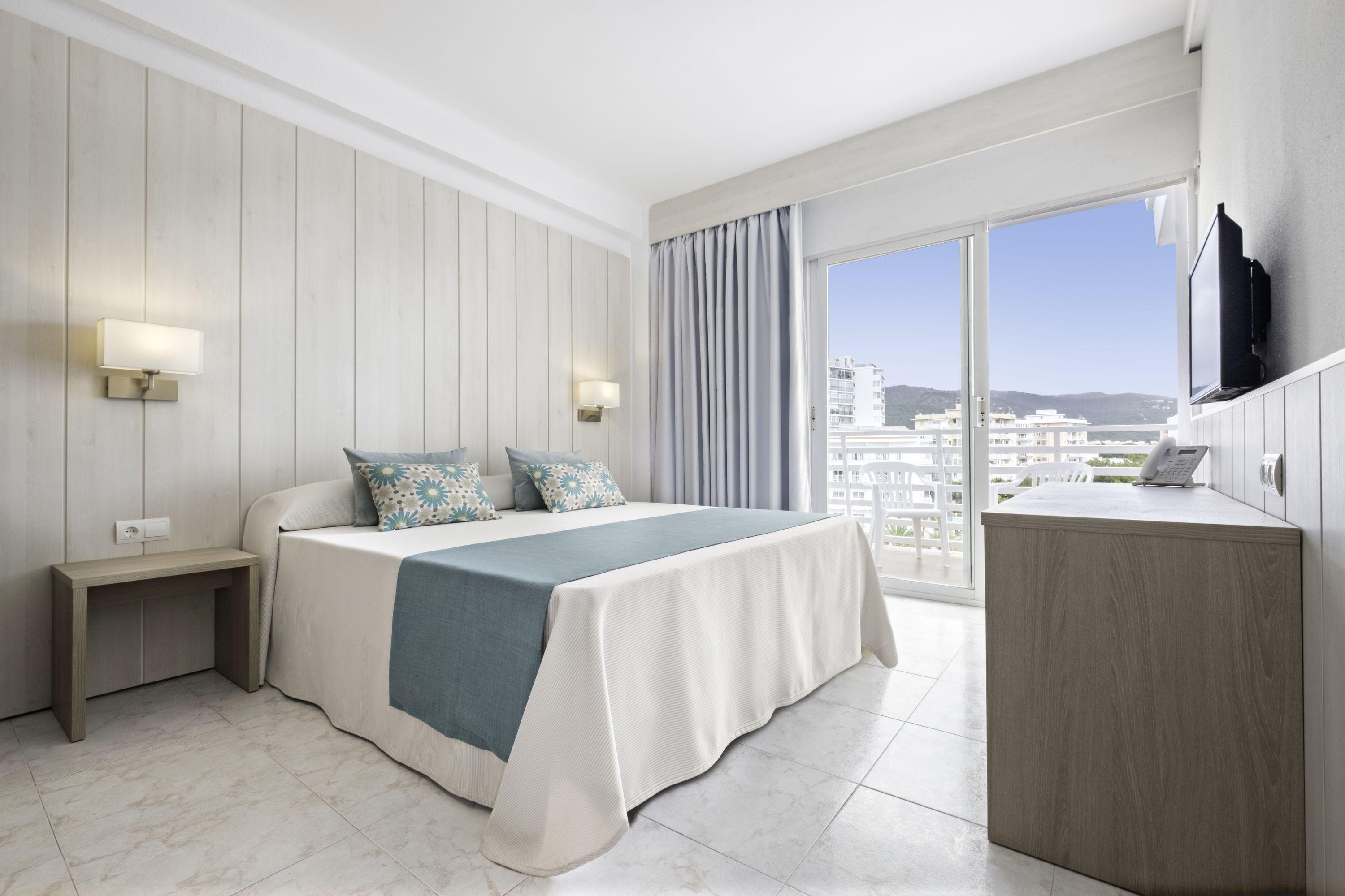 Azuline Hotel Palmanova Garden Экстерьер фото